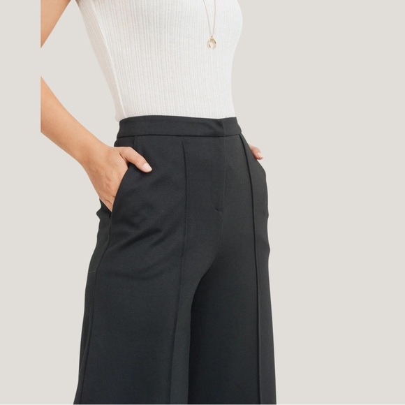 Black Wide-Leg Culotte Pants - Picture 3 of 3